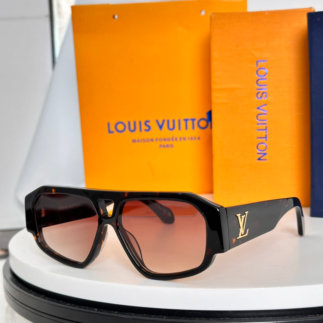 LV Clash Pilot Square Sunglasses 1825070206