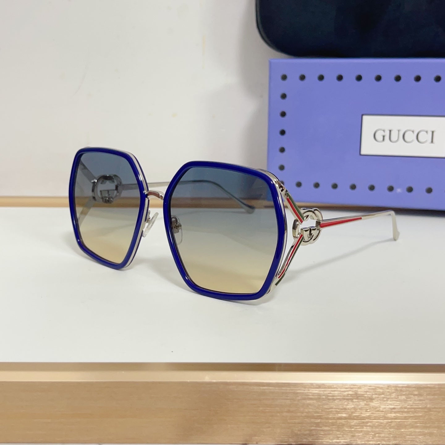 GG Sunglasses 1825042802