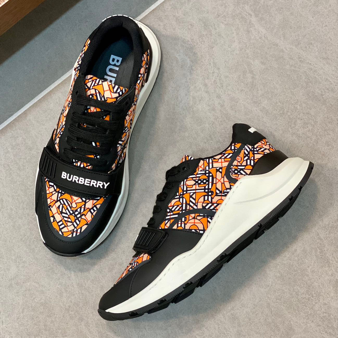 TB sneakers 1824101707