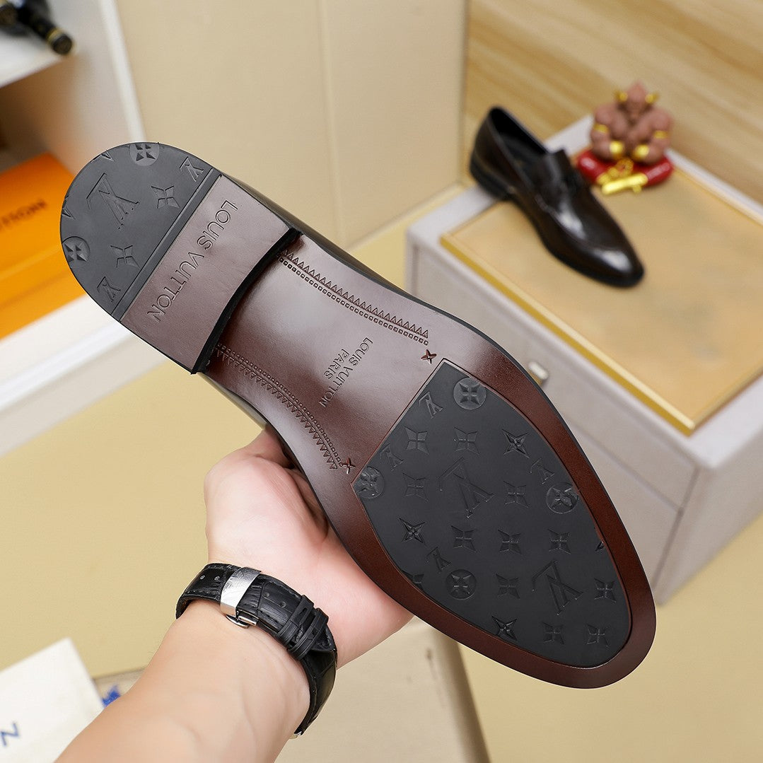 LV Bright Leather Loafer 1825022804
