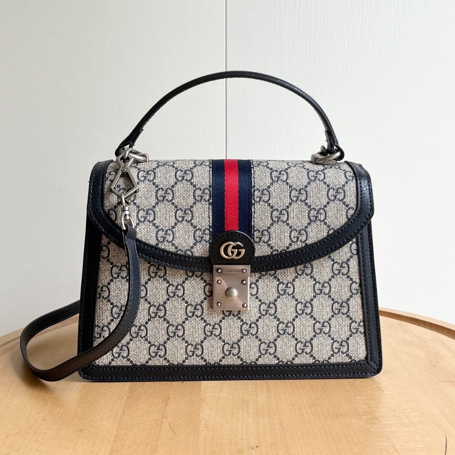 G Ophidia Lock Handbag 1824061805