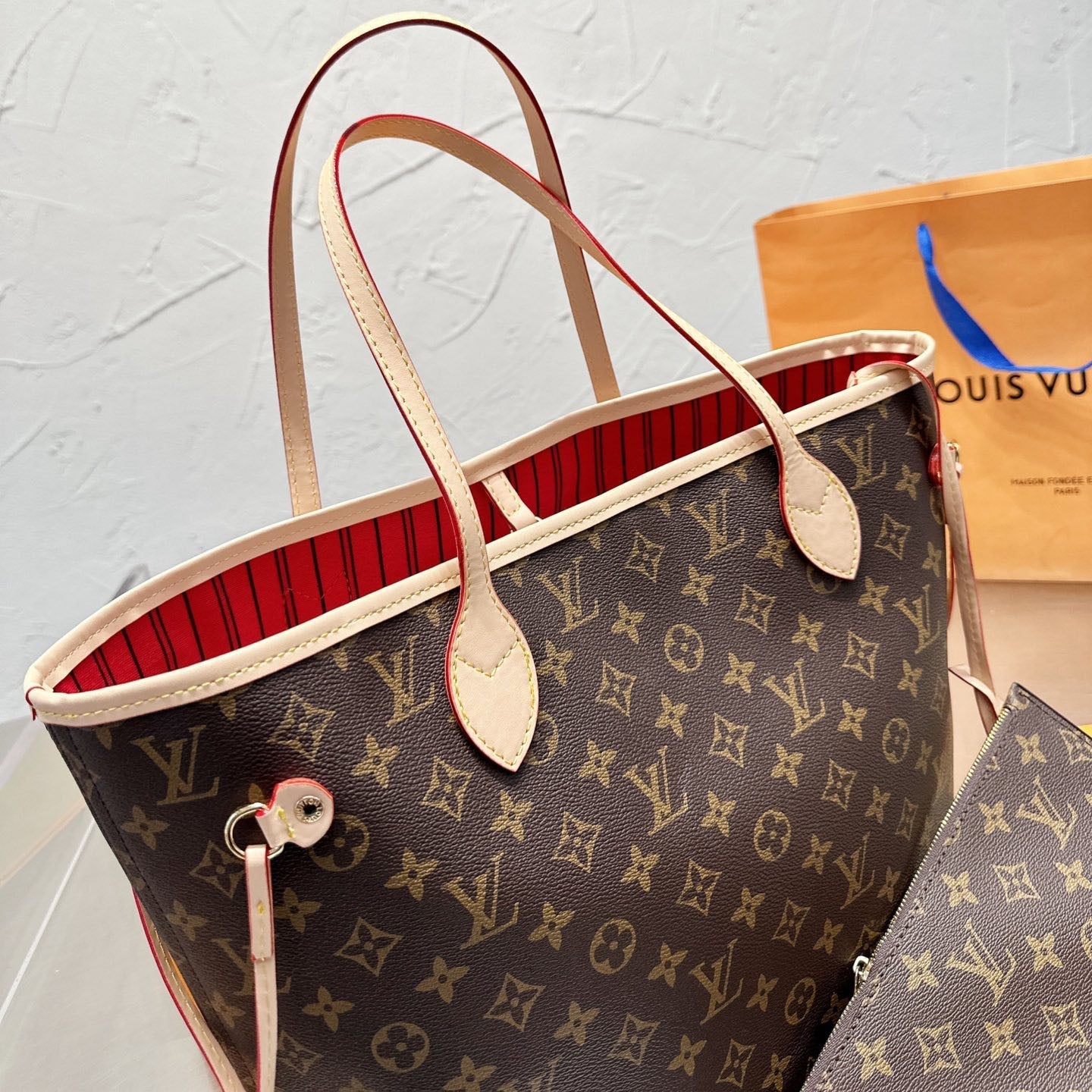 Handmade Leather Loop Handbag Onthego