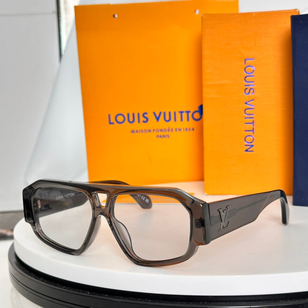 LV Clash Pilot Square Sunglasses 1825070206