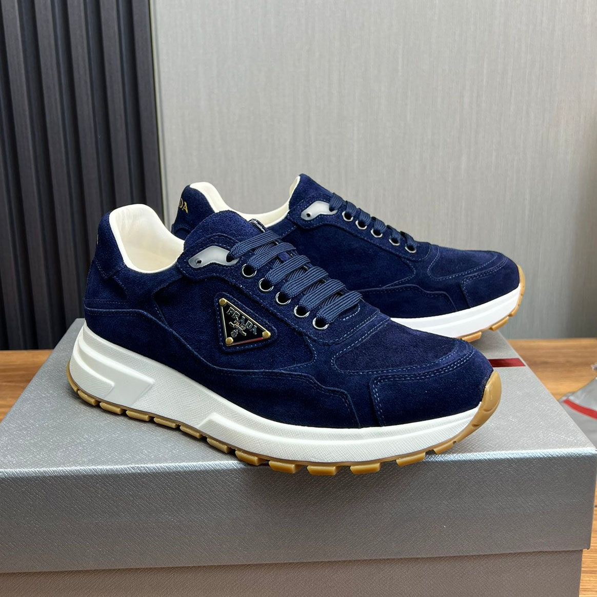 PR sneakers 1824102503