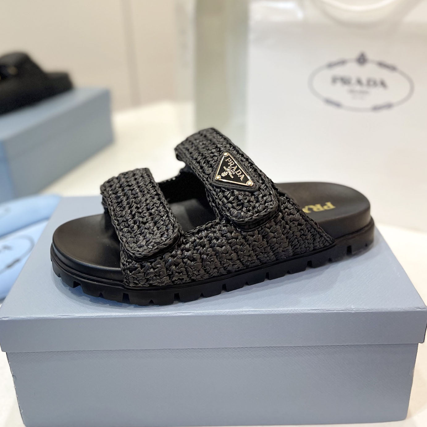 New Fashion Classic Versatile Braided Sandals 1024040909