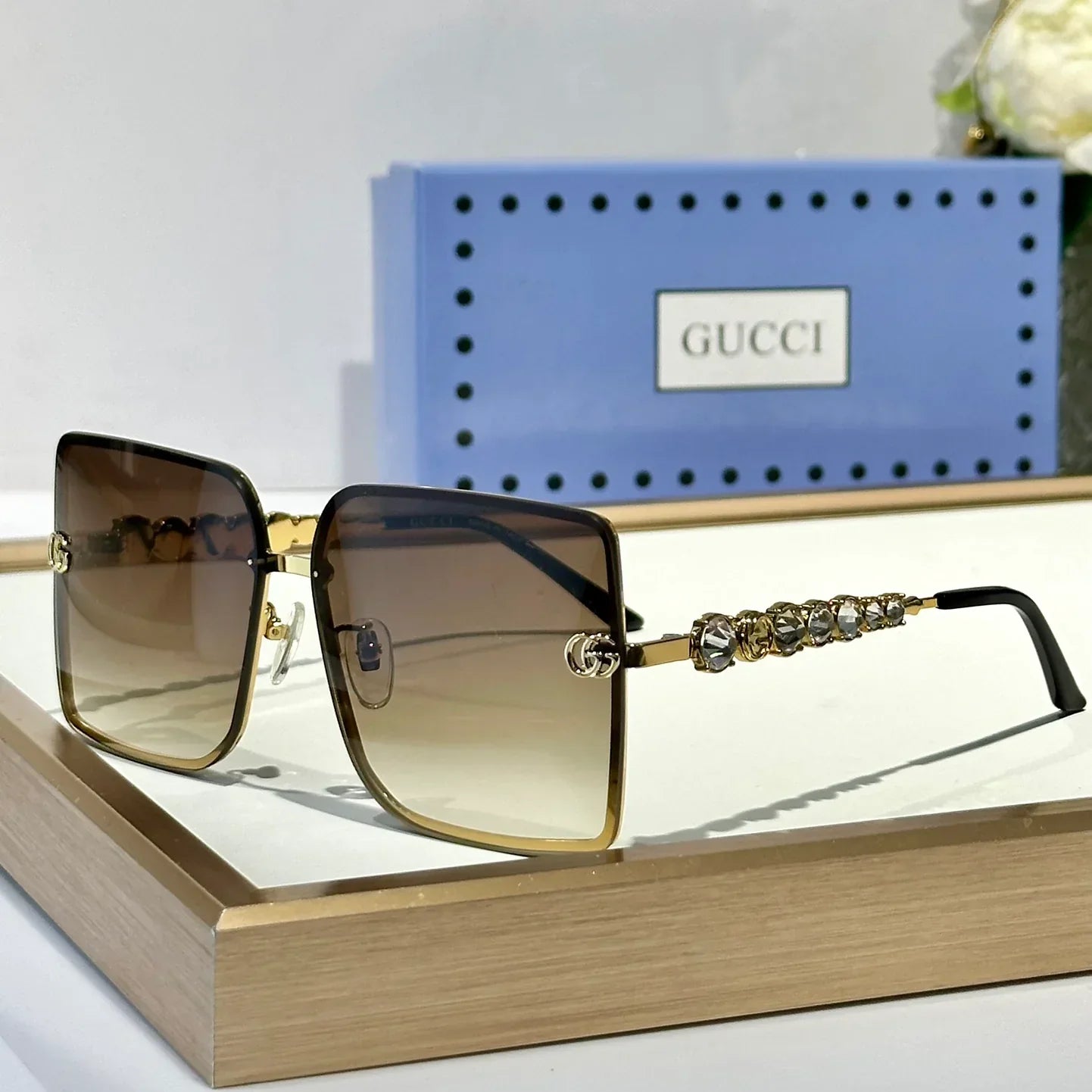 Fashionable Sunglasses 1925022401