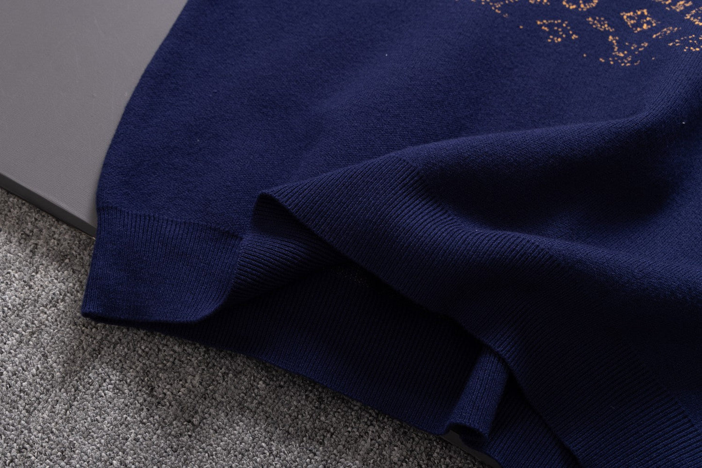 LV Gradient sweater 1824102102