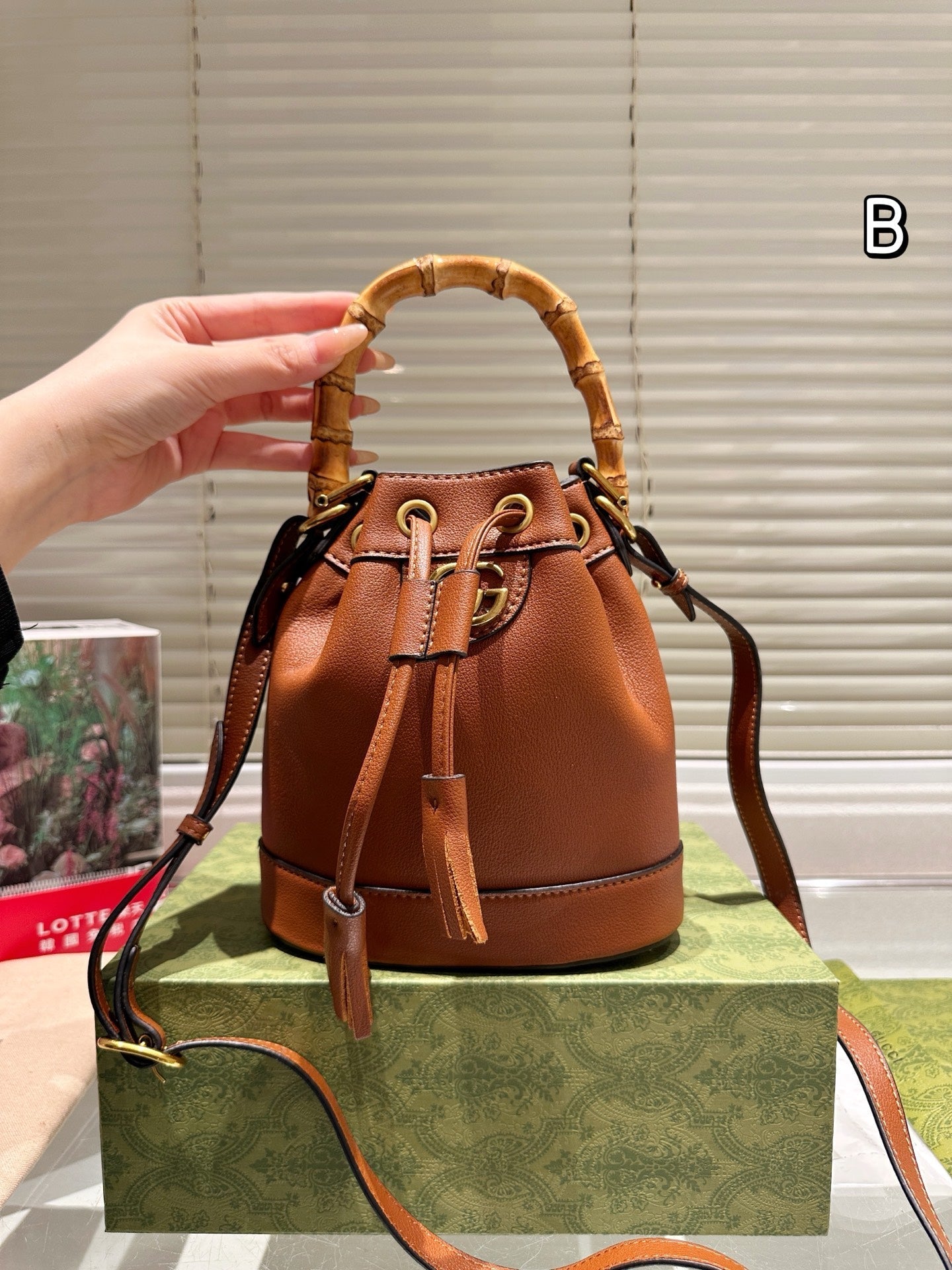 GG Bamboo Bucket Bag 1825052307