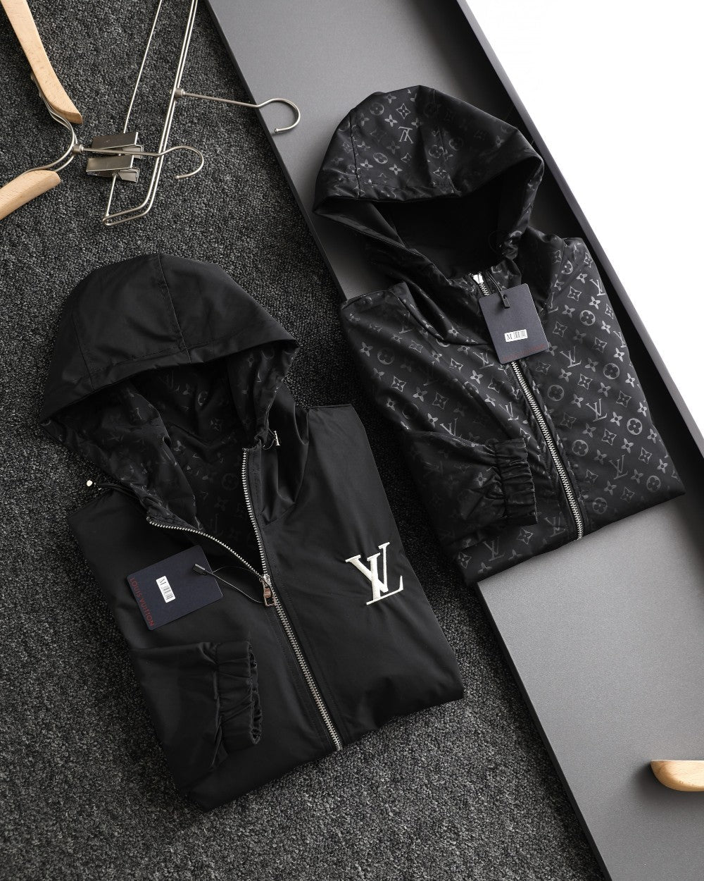 Reversible Logo Print Hooded Jacket 1825090903