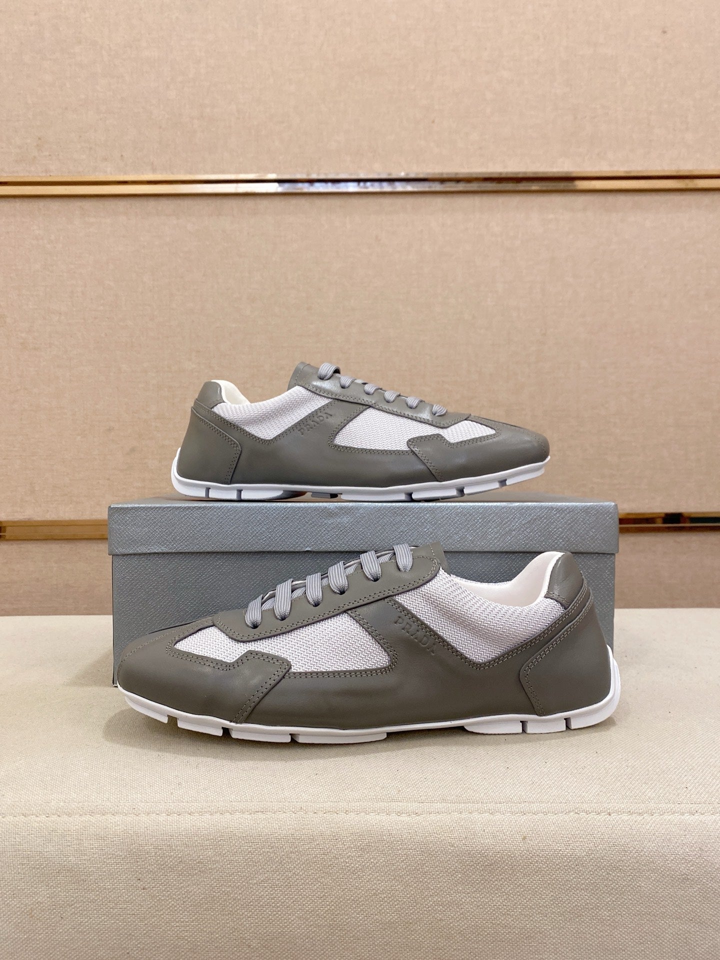 PR  sneakers 1825052022