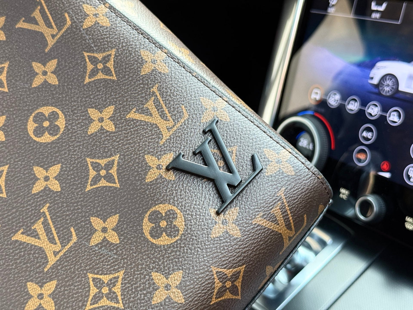 LV Backpack 1825052314