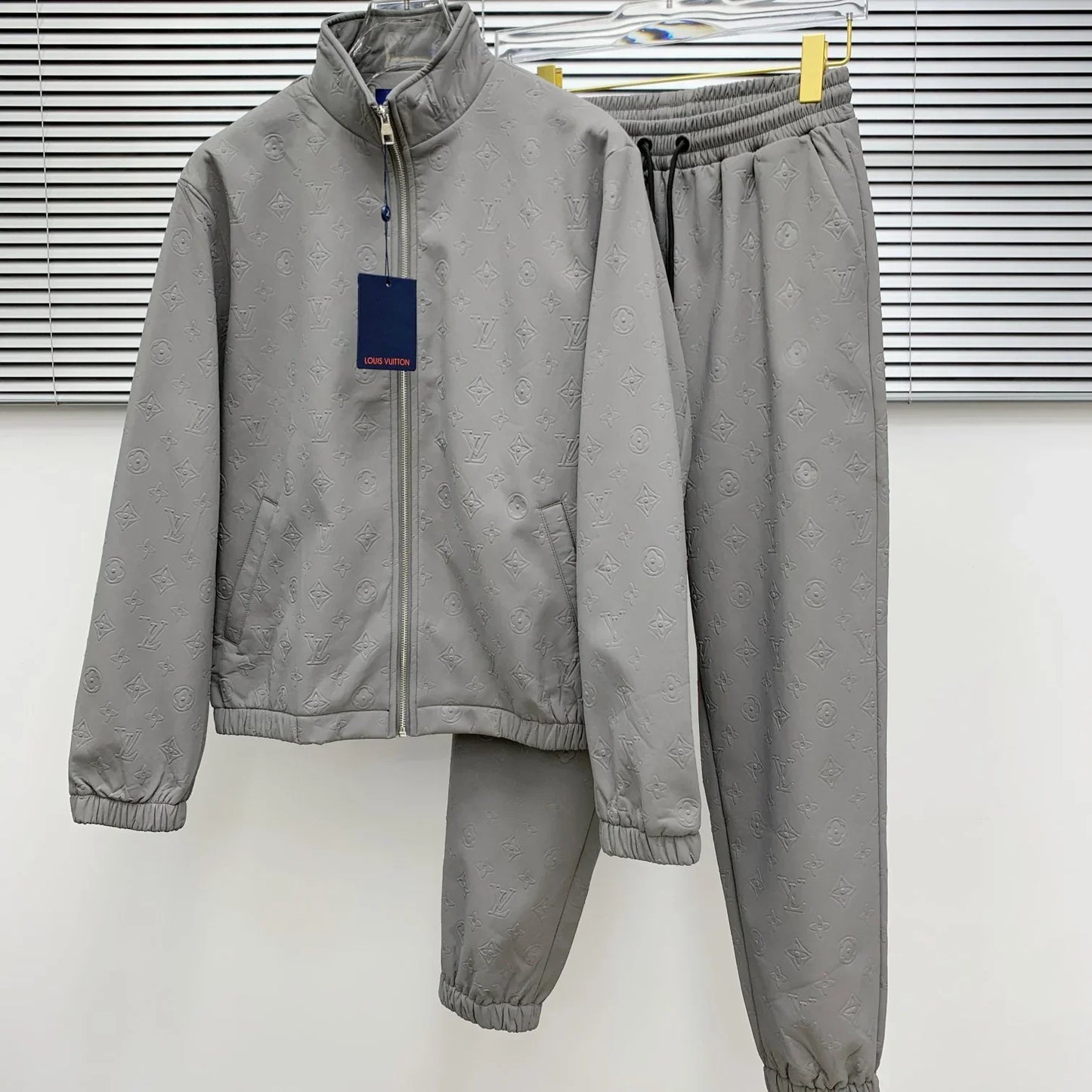 Top Embossed Casual Suit 1024121816