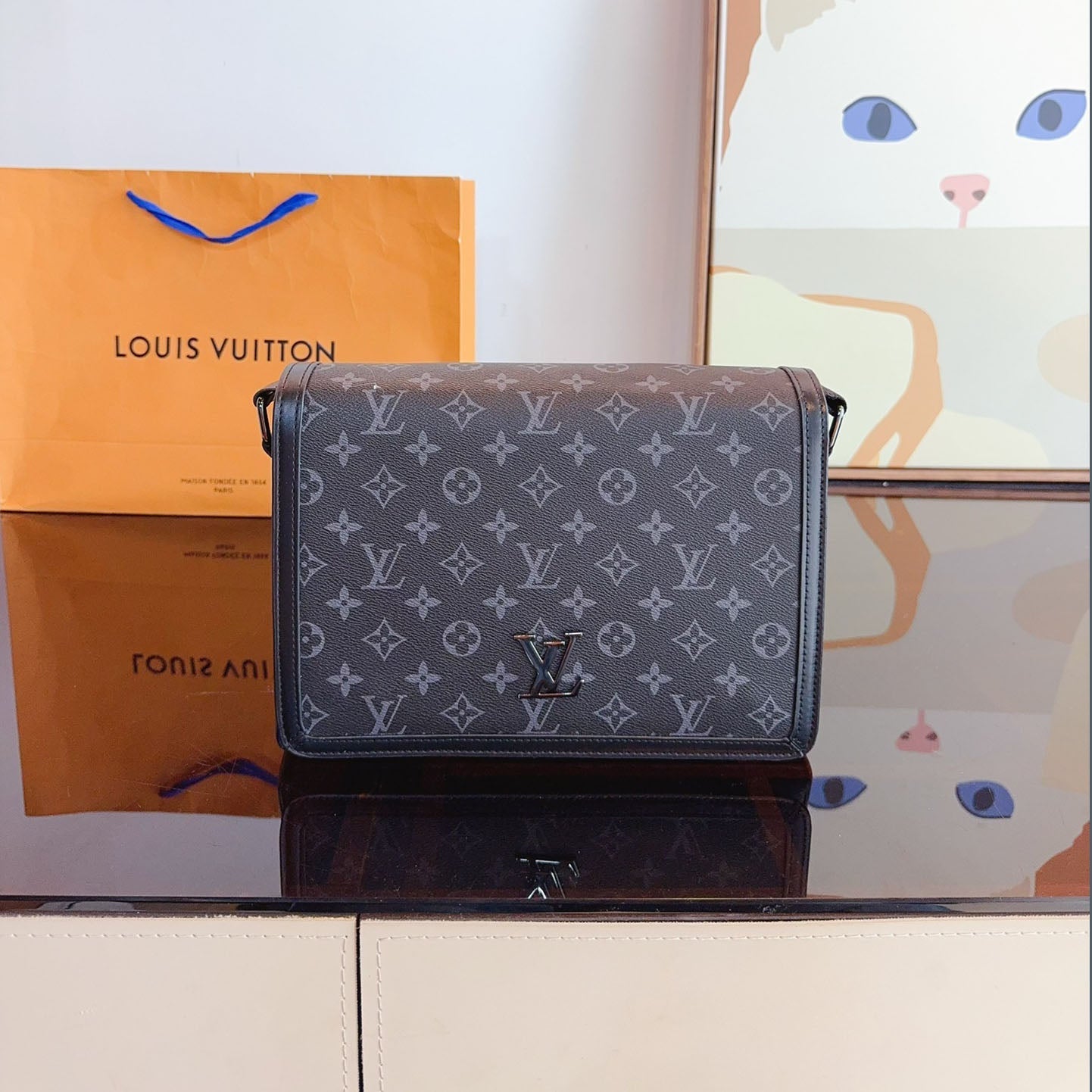 L 24 Limited Edition New MESSENGER Men's Bag XC24092701