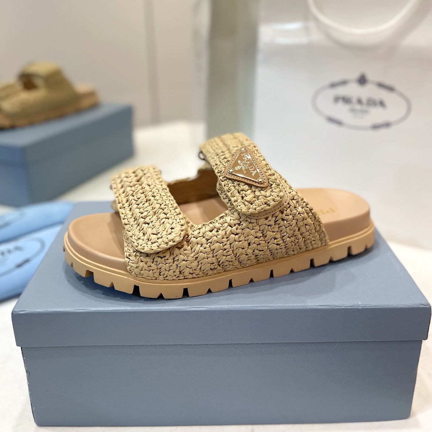 New Fashion Classic Versatile Braided Sandals 1024040909