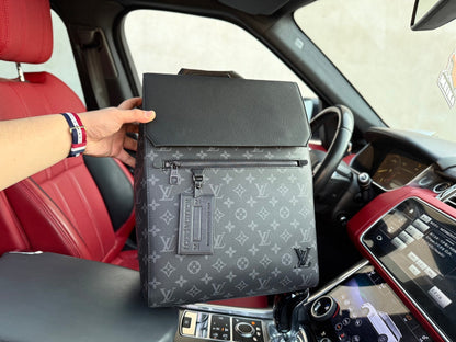 LV Backpack 1825052314
