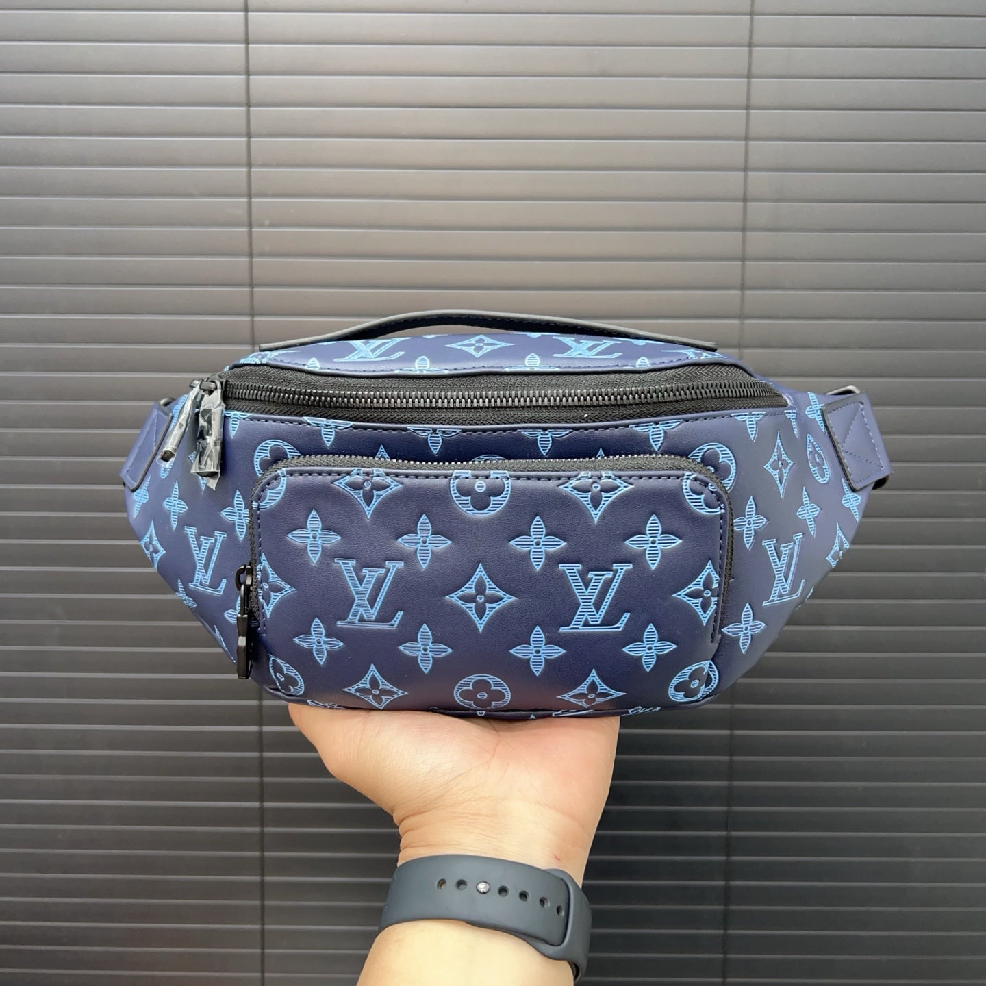 LV Bumbag Crossbody chest bag 1825052311