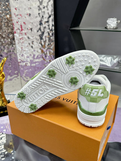 LV Trainer Sneaker 1824120916