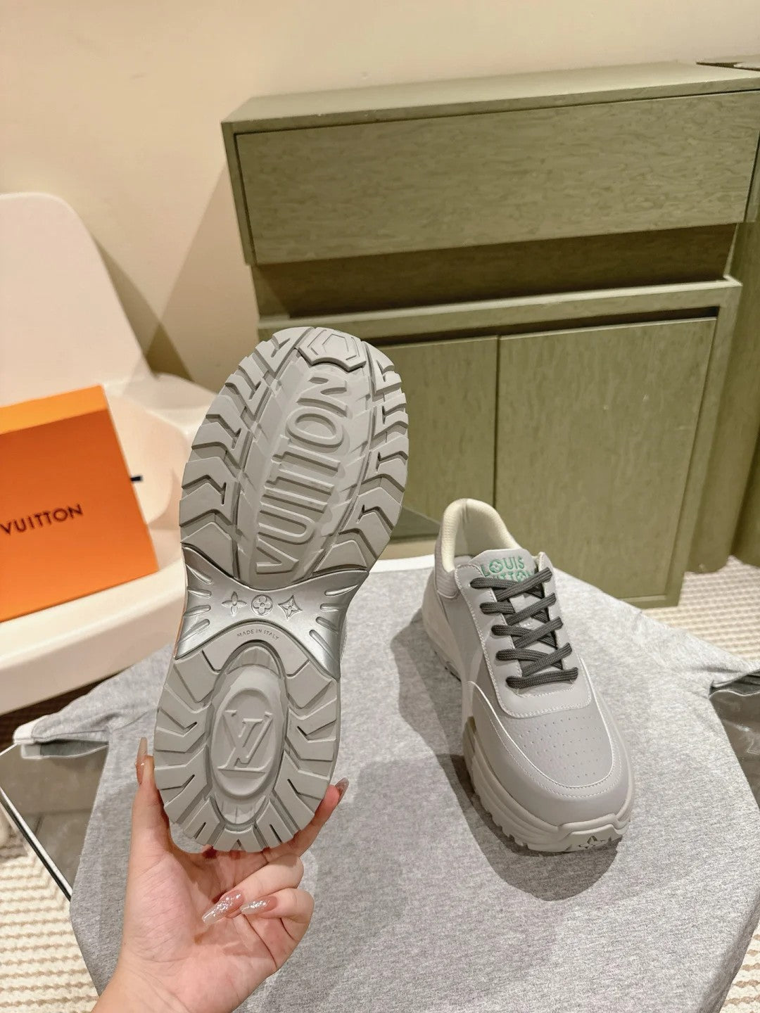LV DISCOVERY Monk sneakers 1824122703