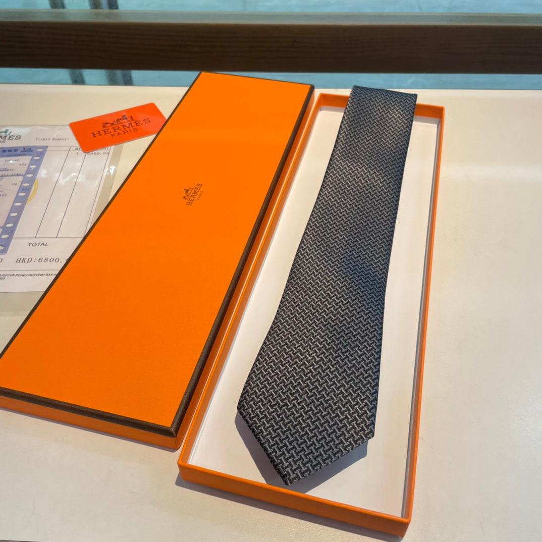 Geometric H pattern tie 1824053001