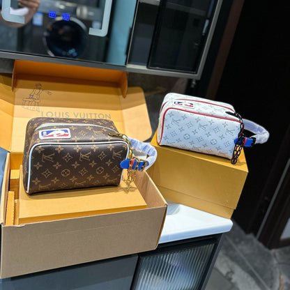 NBA co-branded toiletry bag 1824042608
