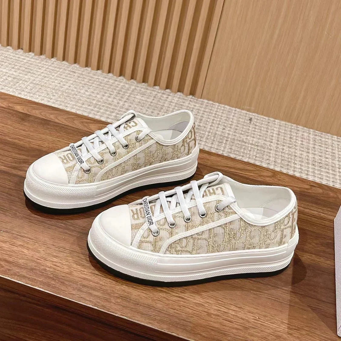 Embroidered Canvas New Genuine Leather Height Increased Thick-soled All-match Casual SneakersPD052412403