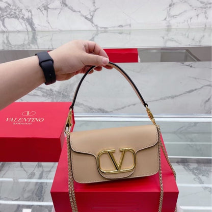 Gold Label V logo small square bag PD0620230802