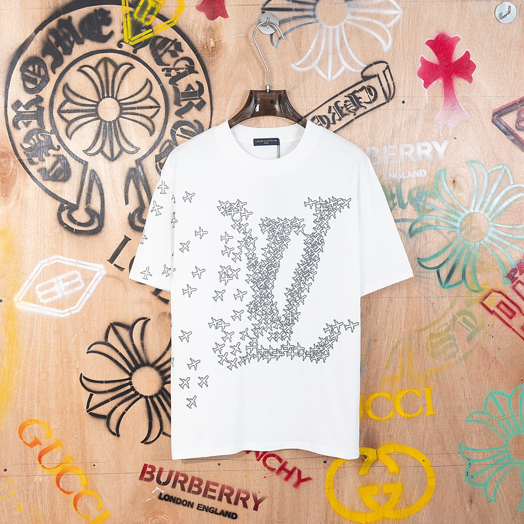 LV  T-shirt 1824103106