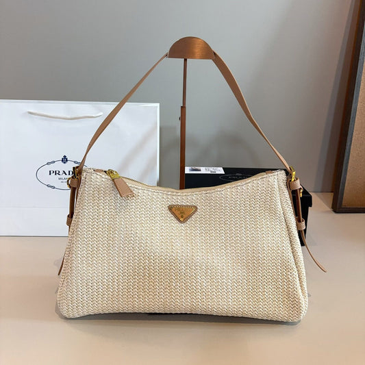 PR Straw underarm bag 1825070303