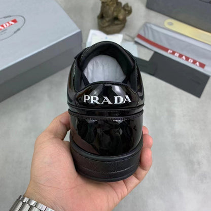 Patent leather breathable sneakers 1824052402