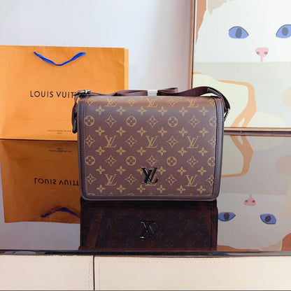 L 24 Limited Edition New MESSENGER Men's Bag XC24092701