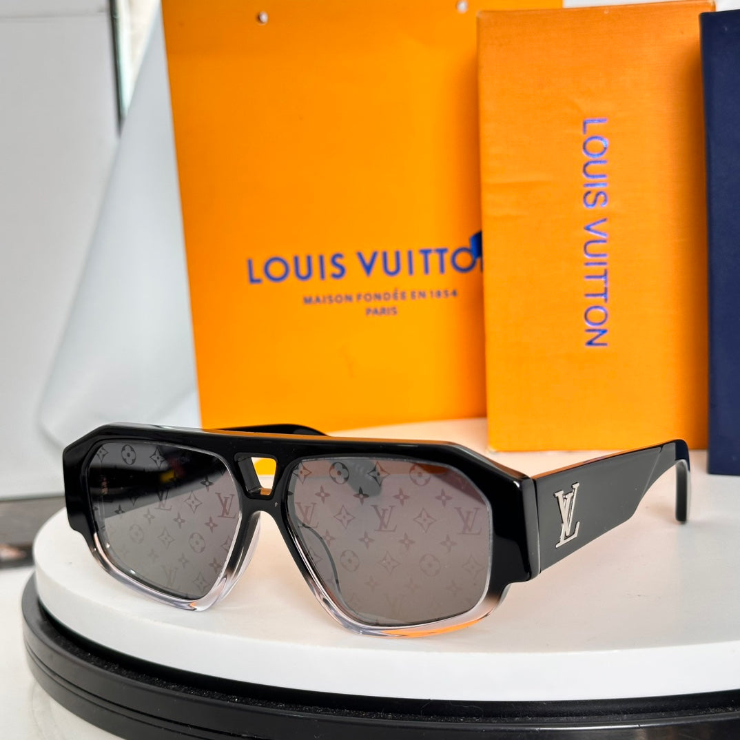 LV Clash Pilot Square Sunglasses 1825070206
