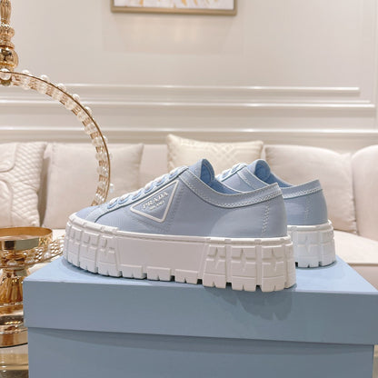 New fashionable and versatile thick-soled sneakers 1024013001