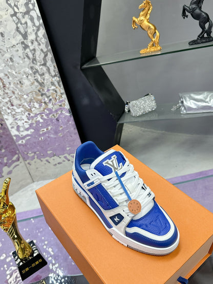 LV Trainer Sneaker 1824120914