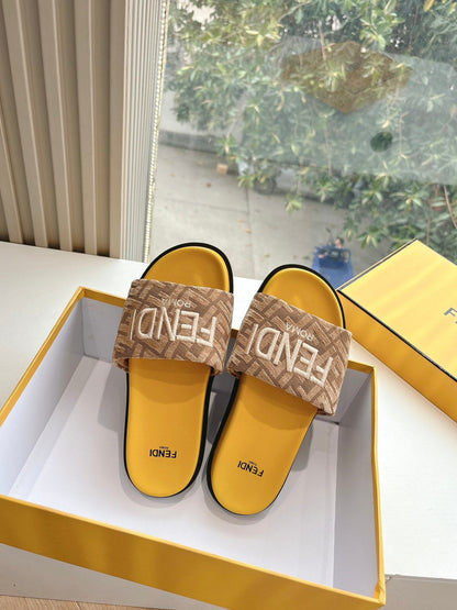 FD Slippers 1825041803