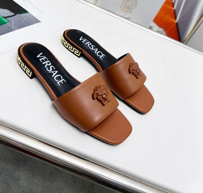 Classic Fashion Comfortable Head Flat Square Large Size Slippers 1024040207