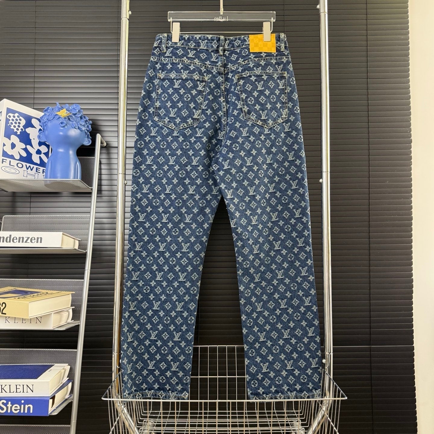 LV Cotton Pleated All Over Print Side Leather Jeans  1825042508