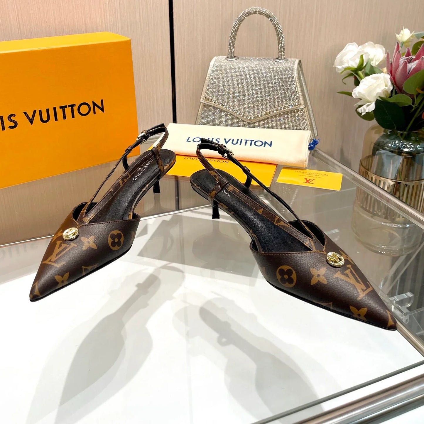 24 new style V strap high heels sandals 1824021901