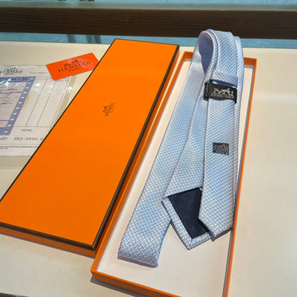 Geometric H pattern tie 1824053001