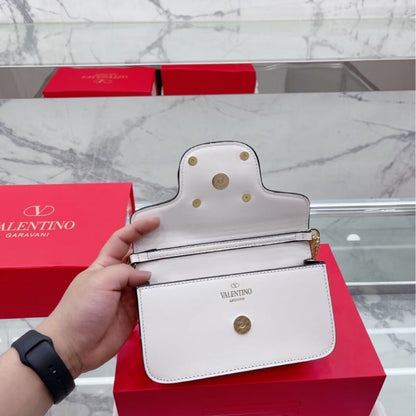 Gold Label V logo small square bag PD0620230802