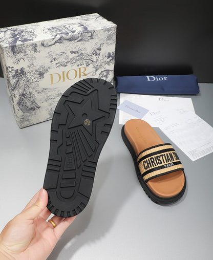CD Slippers 1825052606