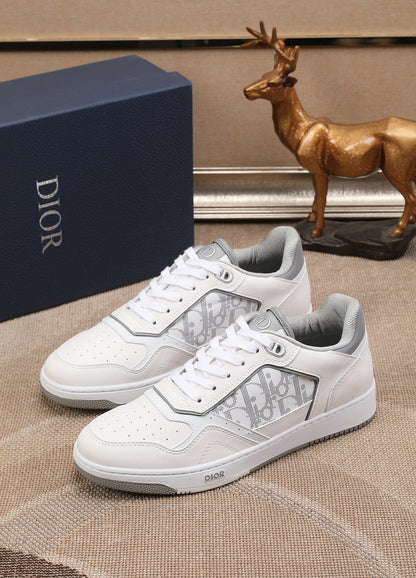 CD B27 Low Top Oblique Sneaker 1825052704