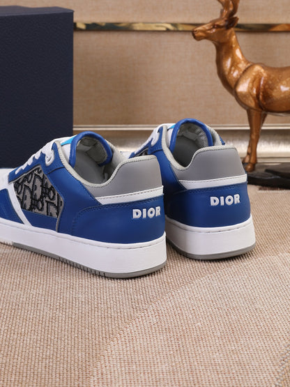 CD B27 Low Top Oblique Sneaker 1825052703