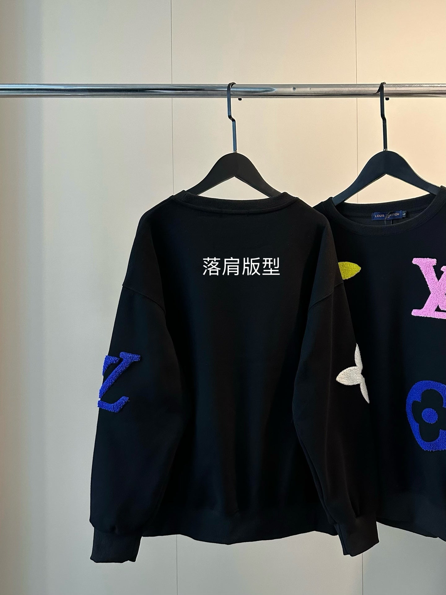 V Heavy Industry Color Towel Embroidery Logo Round Neck Sweatshirt 1825090902
