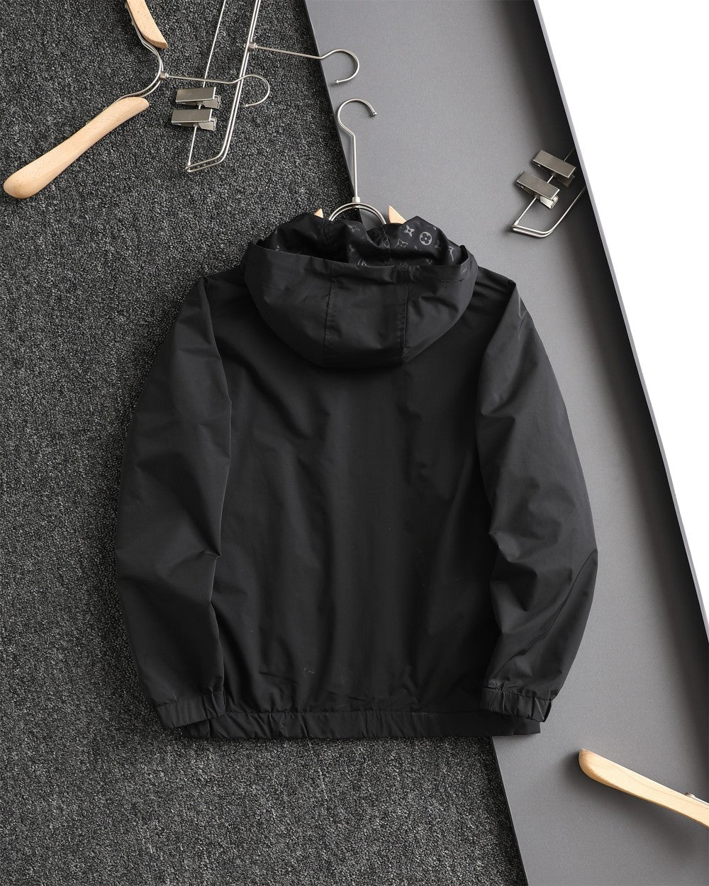 Reversible Logo Print Hooded Jacket 1825090903