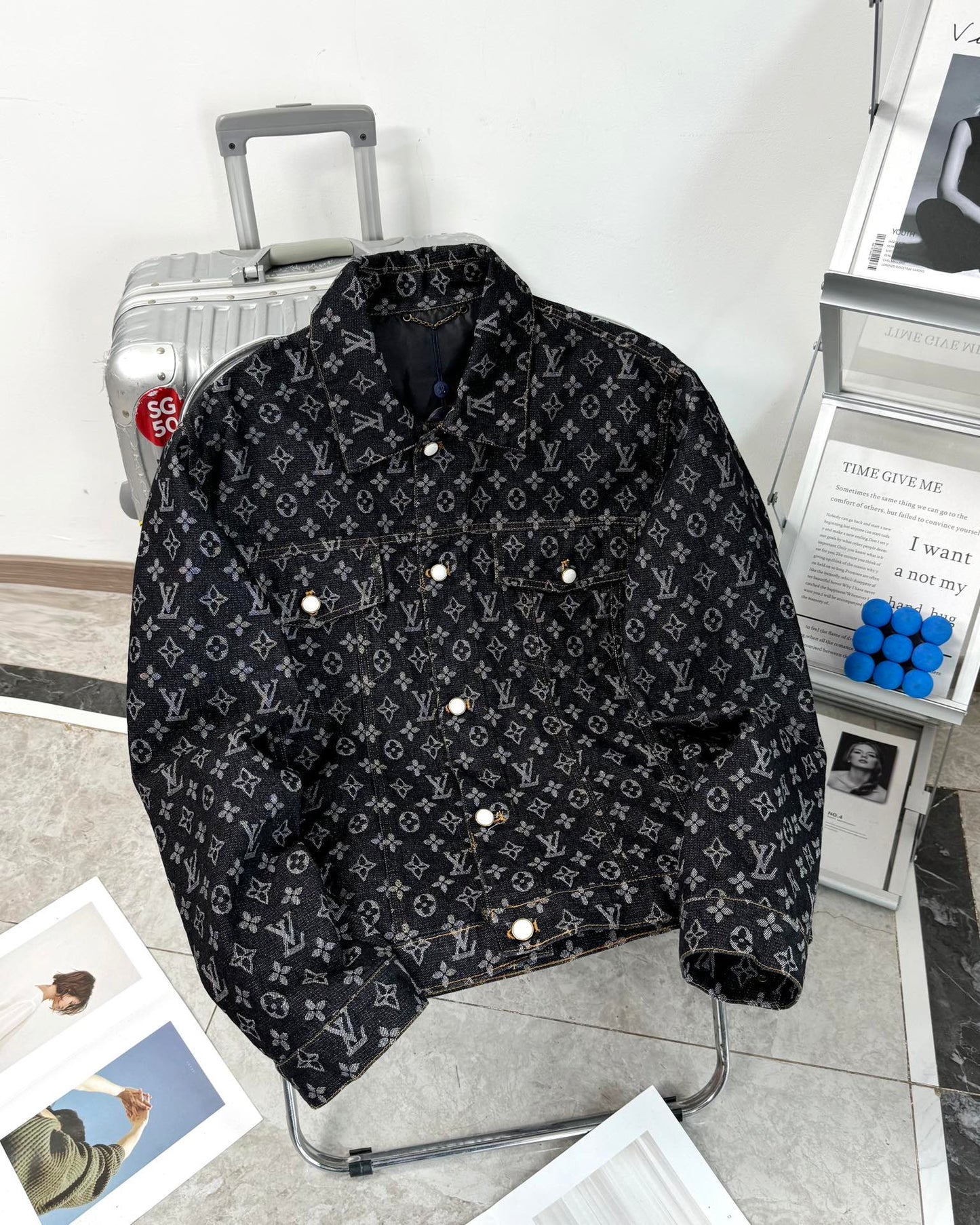 V classic printed denim jacket 1825090904