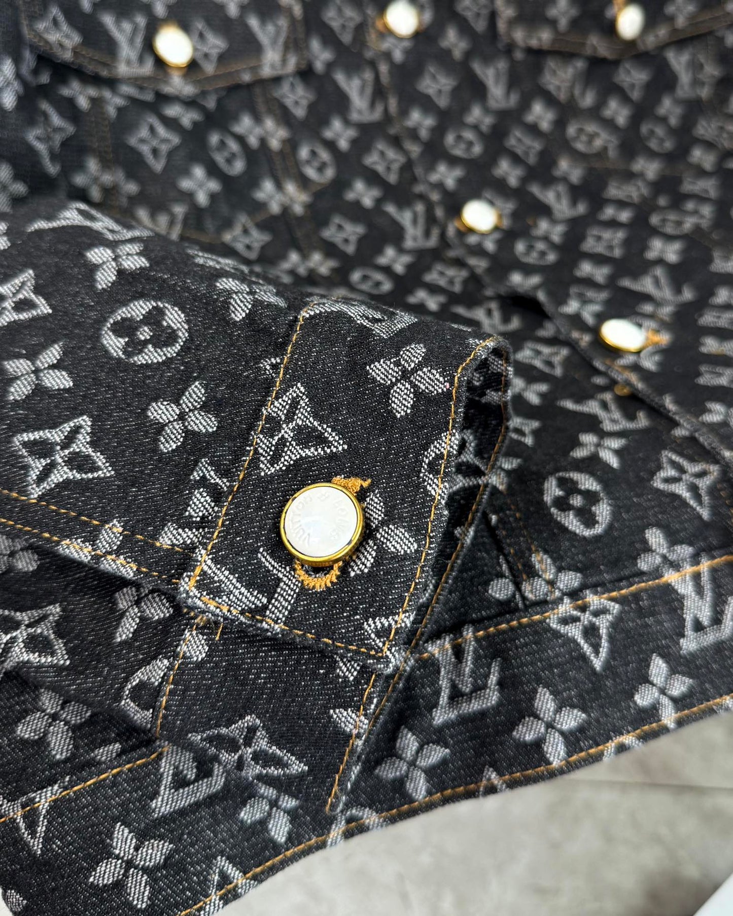 V classic printed denim jacket 1825090904