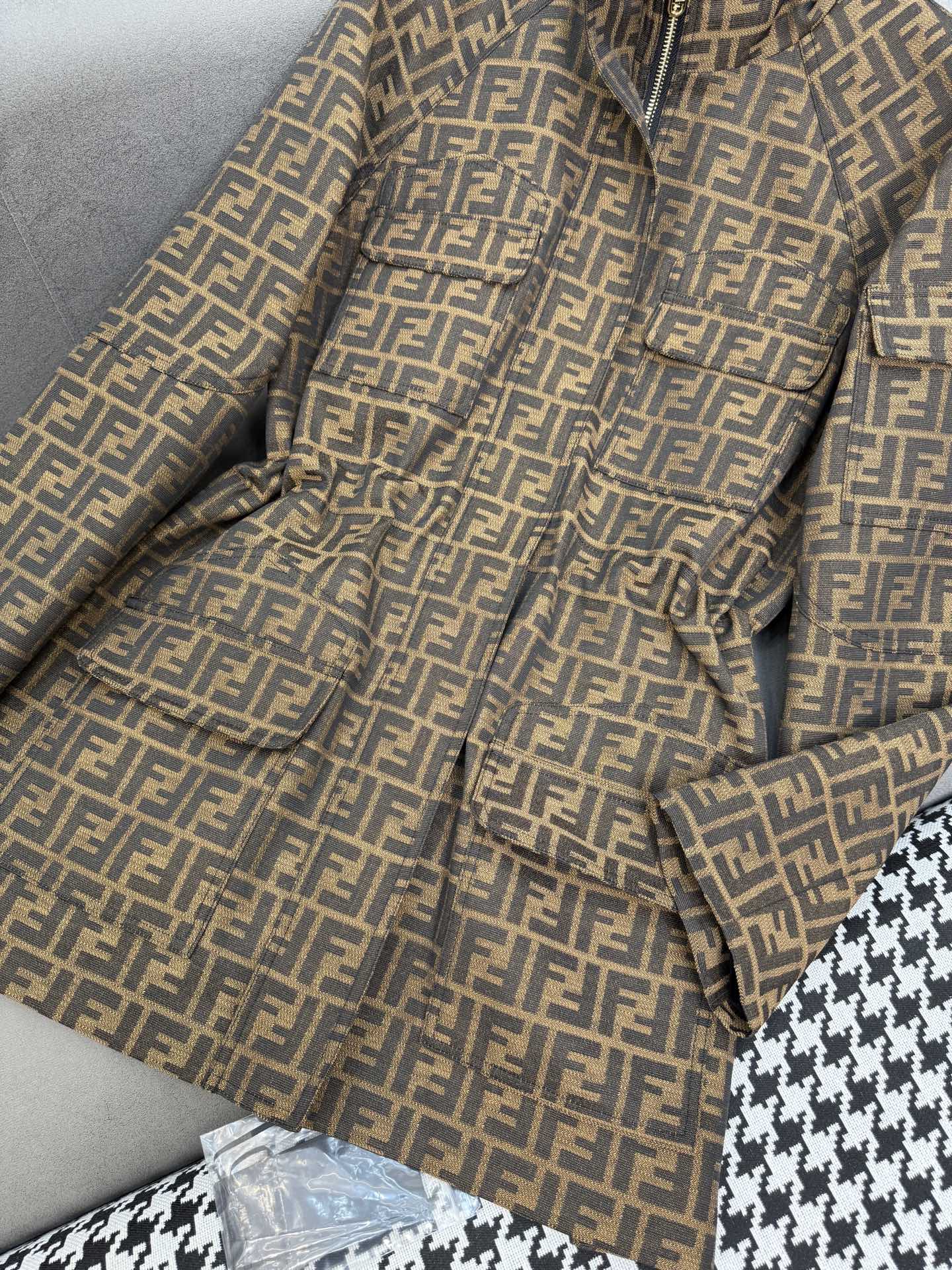 F waist-adjustable jacket 1825090911