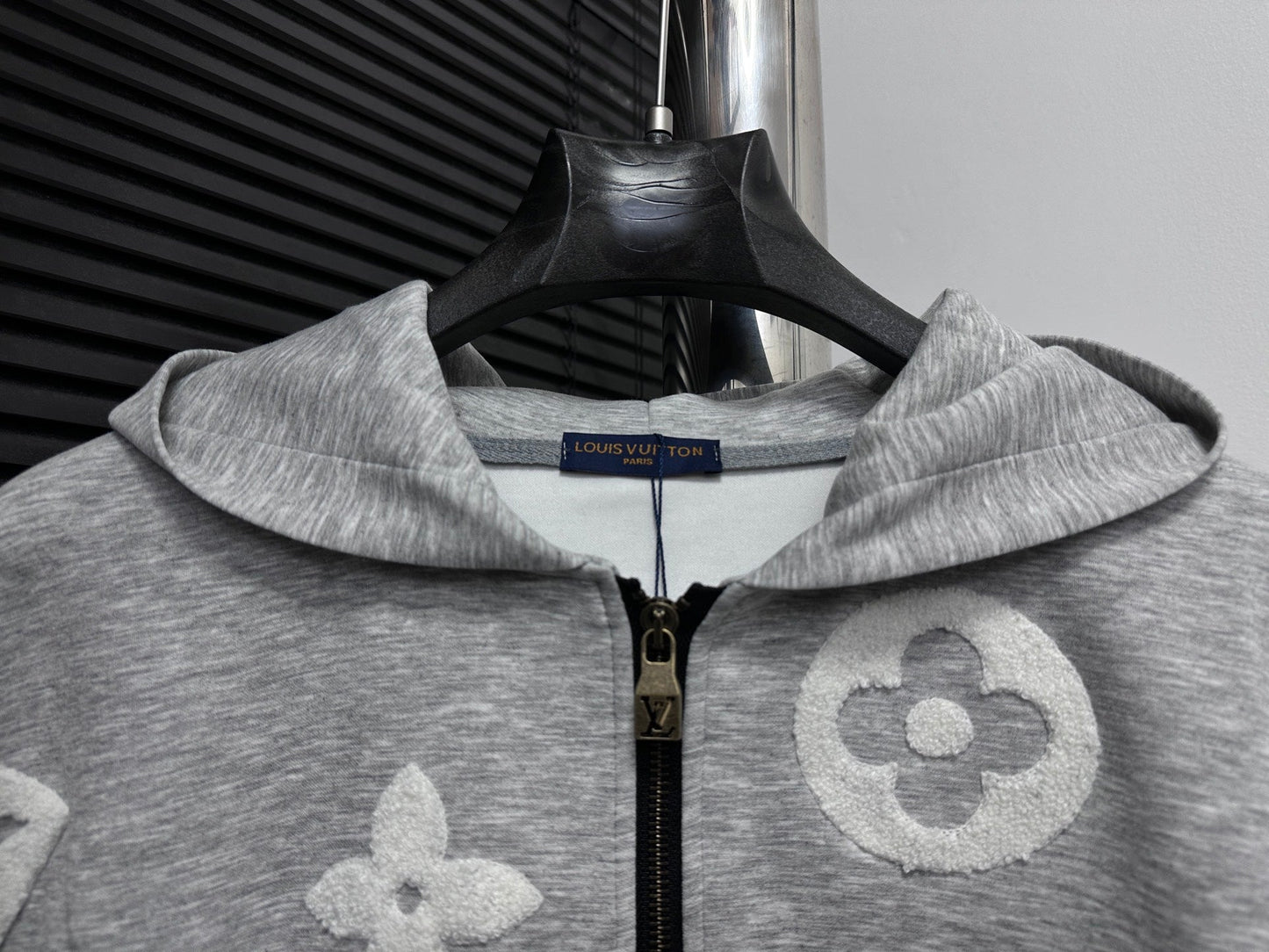V Towel embroidery zipper hooded jacket for men and women 1825090909